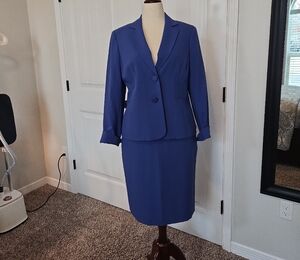 WOMEN'S PURPLE LeSuit 10 SKIRT SUIT